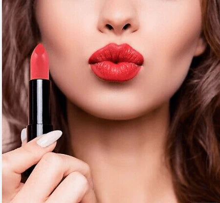 أحمر شفاه لارين فيفيد مات - لون جريء وترطيب يدوم 24 ساعة (أصلي) الإمارات العربية المتحدة